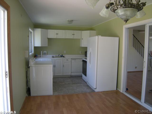 1309 Andover Road Henrico, VA 23229 - Photo 4 of 6 Kitchen
