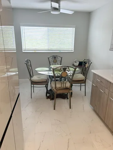 $1,850 | 4734 Lucerne Lakes Boulevard North, Unit 410, Lake Worth, FL 33467