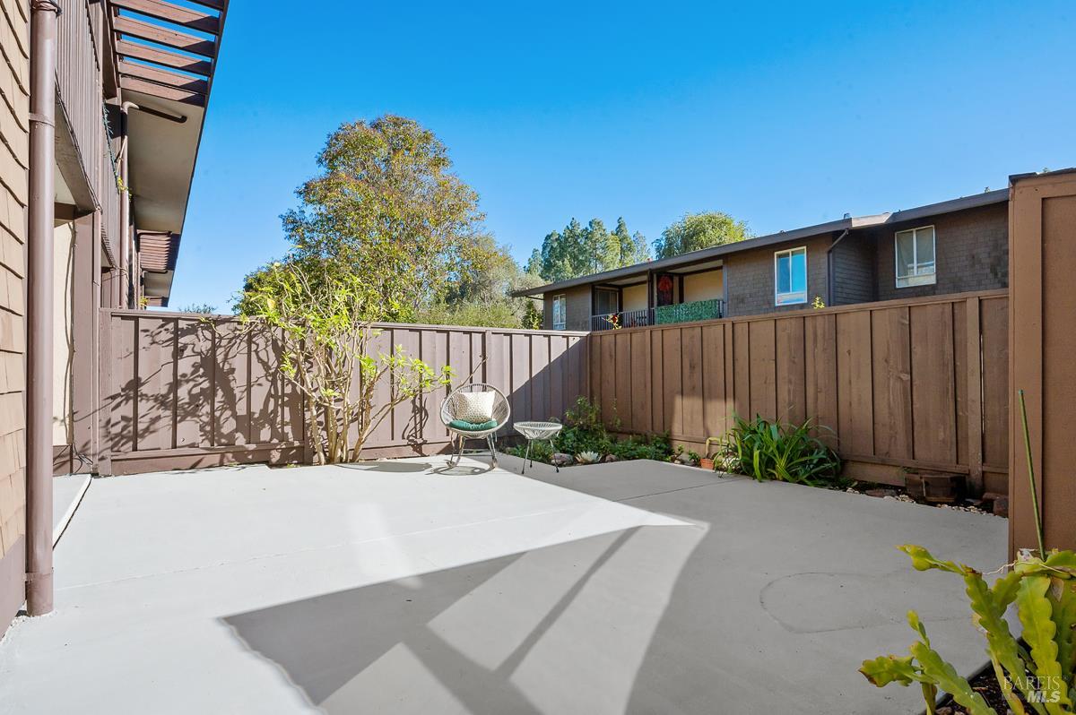 46 Surrey Lane San Rafael, CA 94903 - Photo 33 of 48