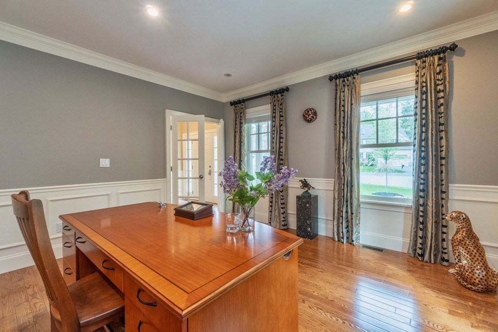 29 Woodcliffe Road Lexington, MA 02421 - Photo 6 of 35