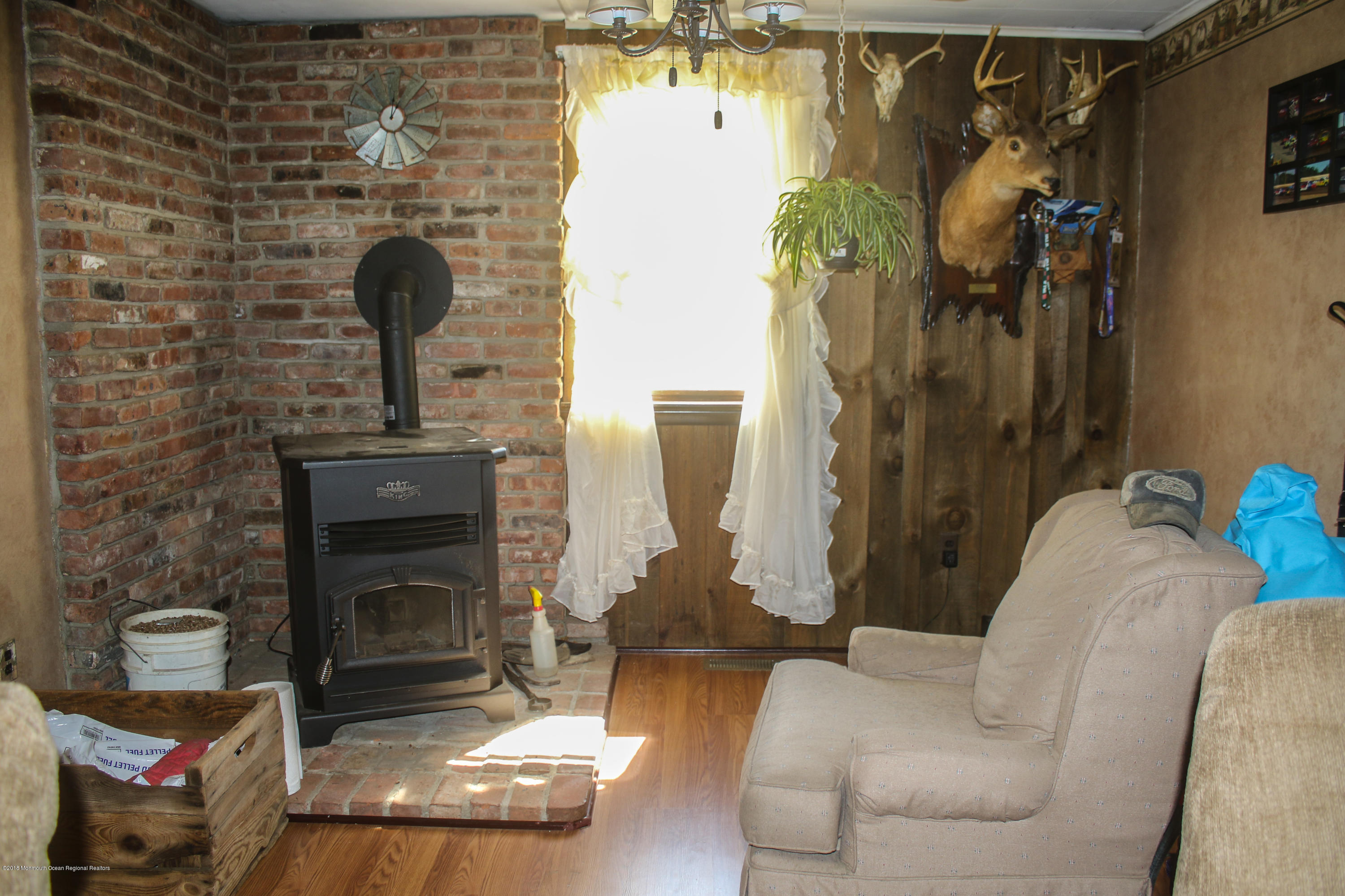 846 Pinehurst Road New Egypt, NJ 08533 - Photo 4 of 18 891A6702-1