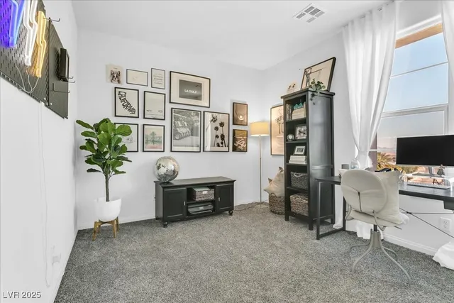 $2,800 | 92 Kimberlite Drive, Henderson, NV 89011