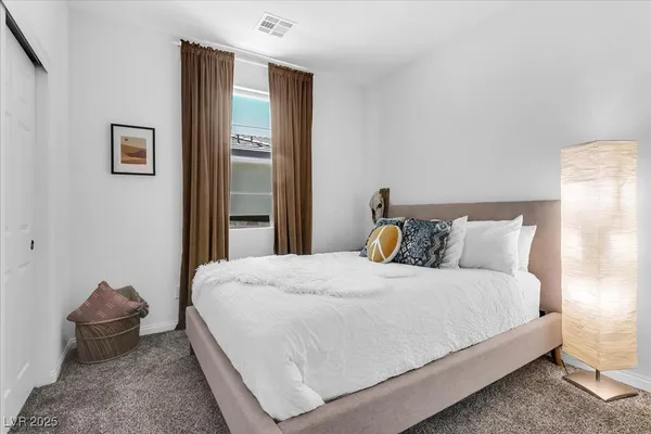 $2,800 | 92 Kimberlite Drive, Henderson, NV 89011