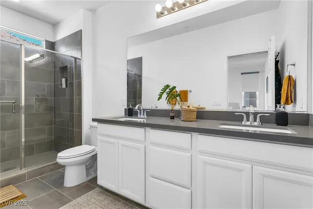 $2,800 | 92 Kimberlite Drive, Henderson, NV 89011