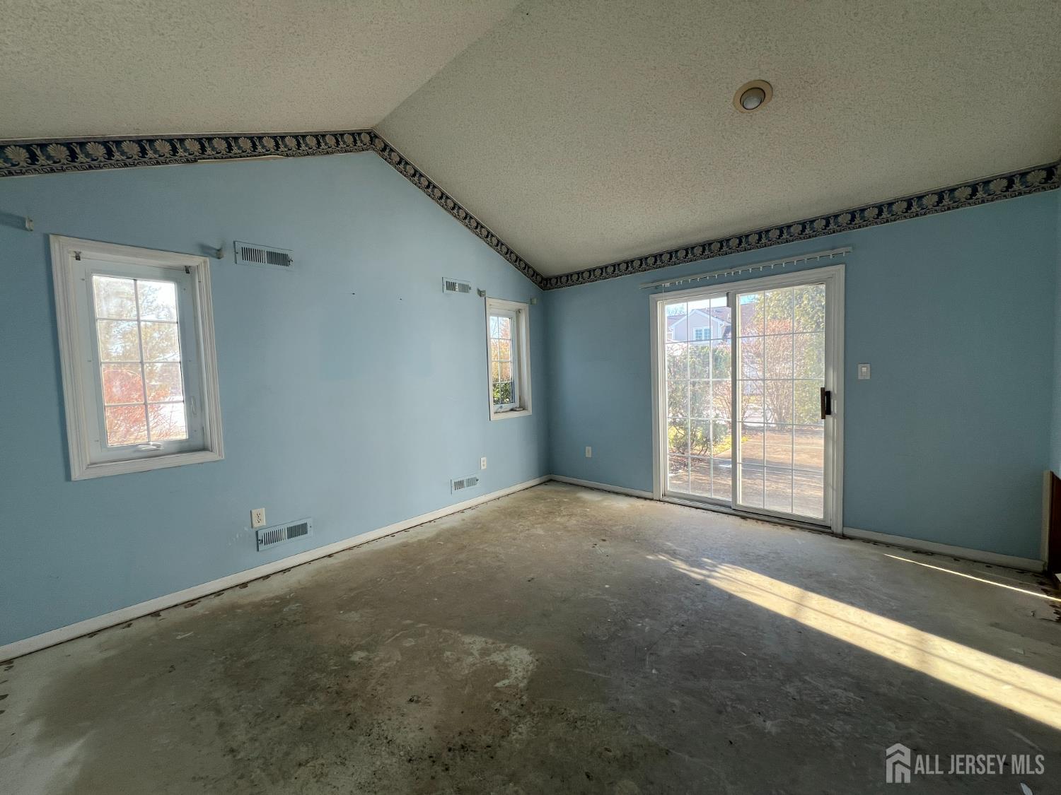 3 Winthrop Road Monroe Township, NJ 08831 - Photo 12 of 19