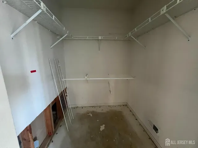 $315,000 | 3 Winthrop Road, Monroe Township, NJ 08831