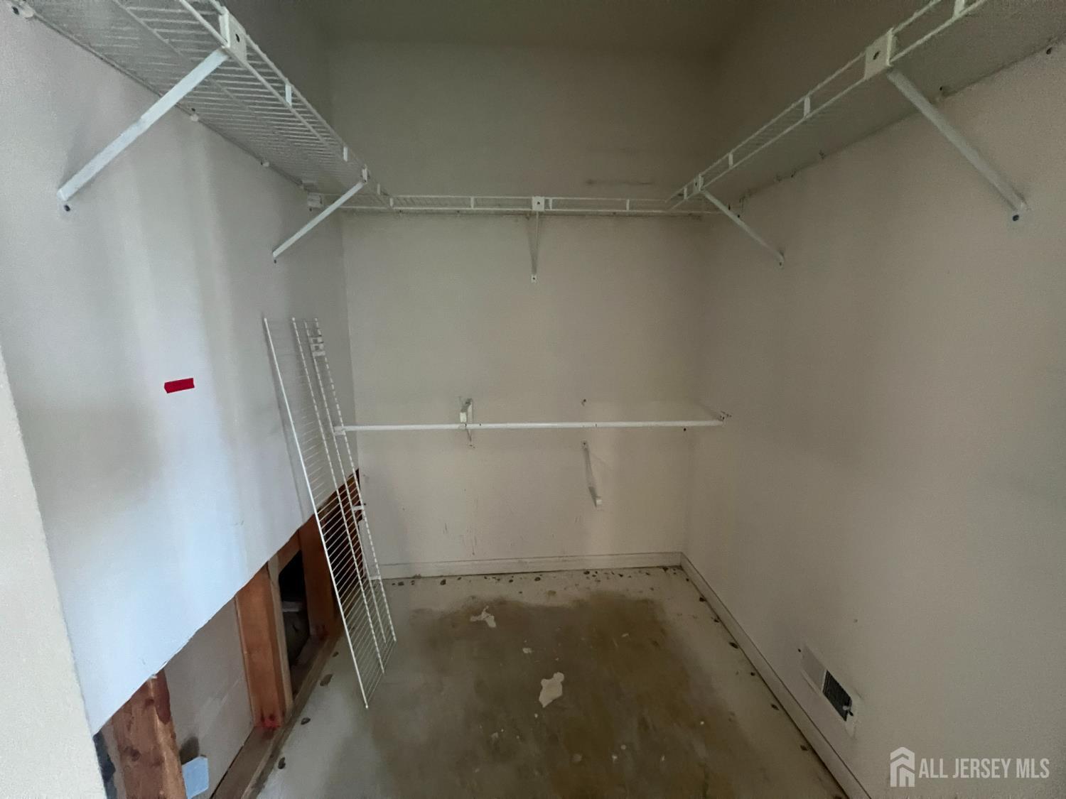 3 Winthrop Road Monroe Township, NJ 08831 - Photo 10 of 19