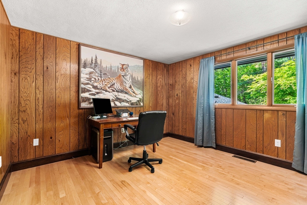12 Howard Road Maynard, MA 01754 - Photo 31 of 41