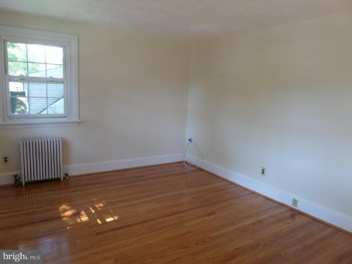 718 Garden Road Glenside, PA 19038 - Photo 13 of 25 Bedroom - Main