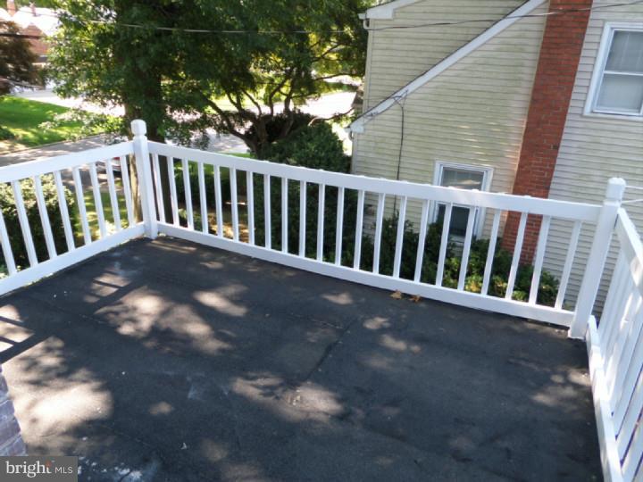 718 Garden Road Glenside, PA 19038 - Photo 21 of 25 Deck