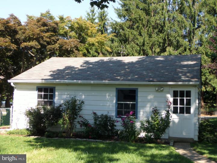 718 Garden Road Glenside, PA 19038 - Photo 24 of 25 Garage