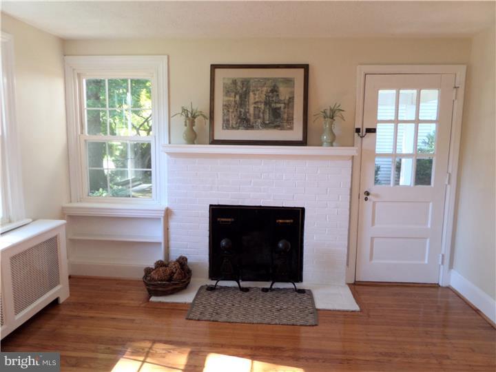 718 Garden Road Glenside, PA 19038 - Photo 4 of 25 Fireplace