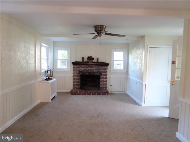 718 Garden Road Glenside, PA 19038 - Photo 7 of 25 Family Room
