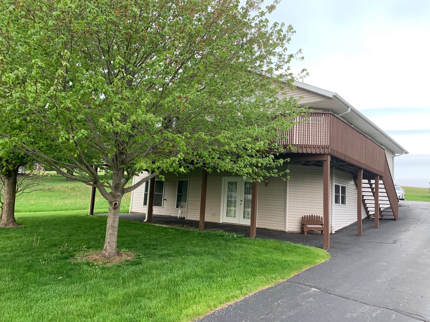 1712 Lake Summerset Road Davis, IL 61019 - Photo 2 of 11