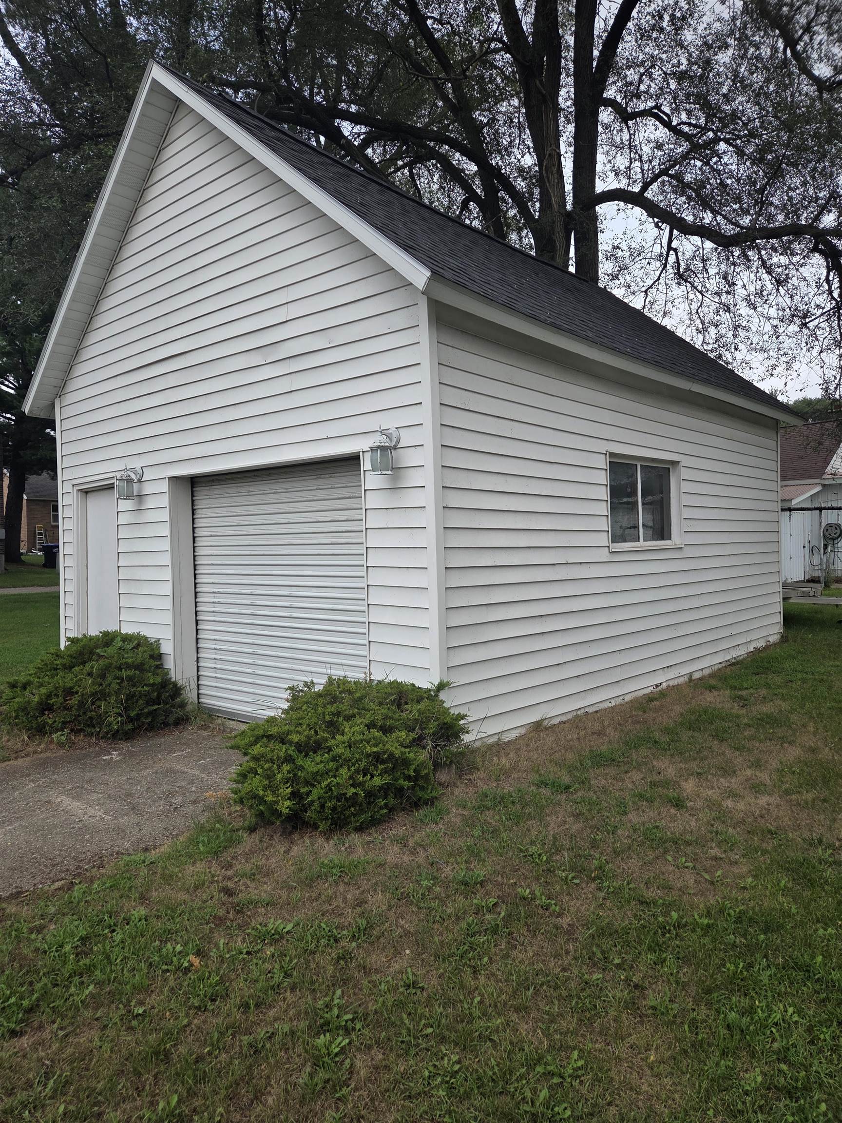 124 East Vallete Road Oxford, WI 53952 - Photo 6 of 20 Gallery Image 6
