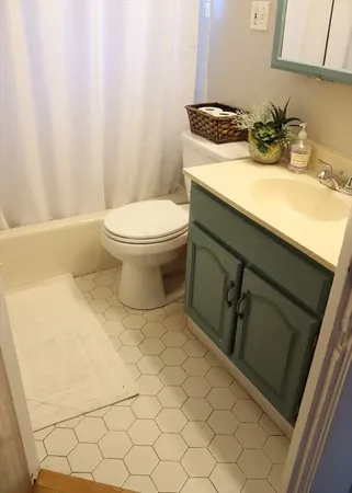 $3,000 | 335 Bunker Hill Street, Unit 2, Boston, MA 02129