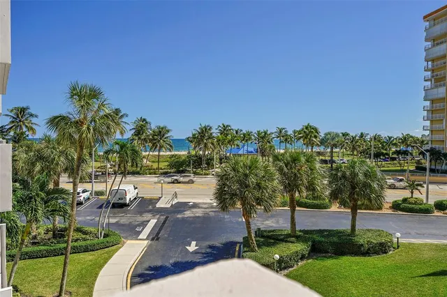 $675,000 | 405 North Ocean Boulevard, Unit 306, Pompano Beach, FL 33062