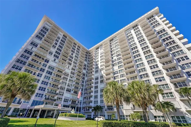 $675,000 | 405 North Ocean Boulevard, Unit 306, Pompano Beach, FL 33062