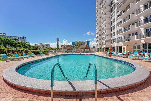 $675,000 | 405 North Ocean Boulevard, Unit 306, Pompano Beach, FL 33062