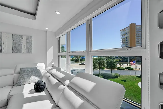 $675,000 | 405 North Ocean Boulevard, Unit 306, Pompano Beach, FL 33062