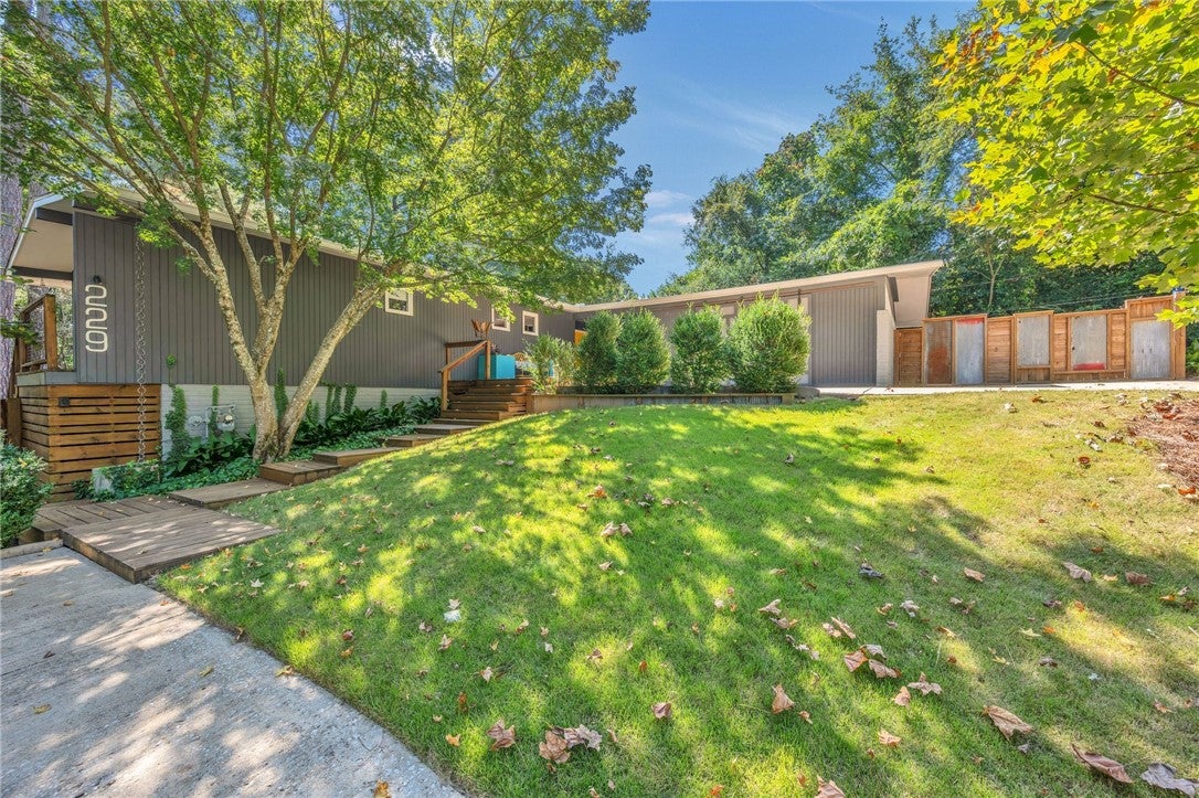 229 Singleton Street Auburn, AL 36830 - Photo 6 of 46 Gallery Image 6