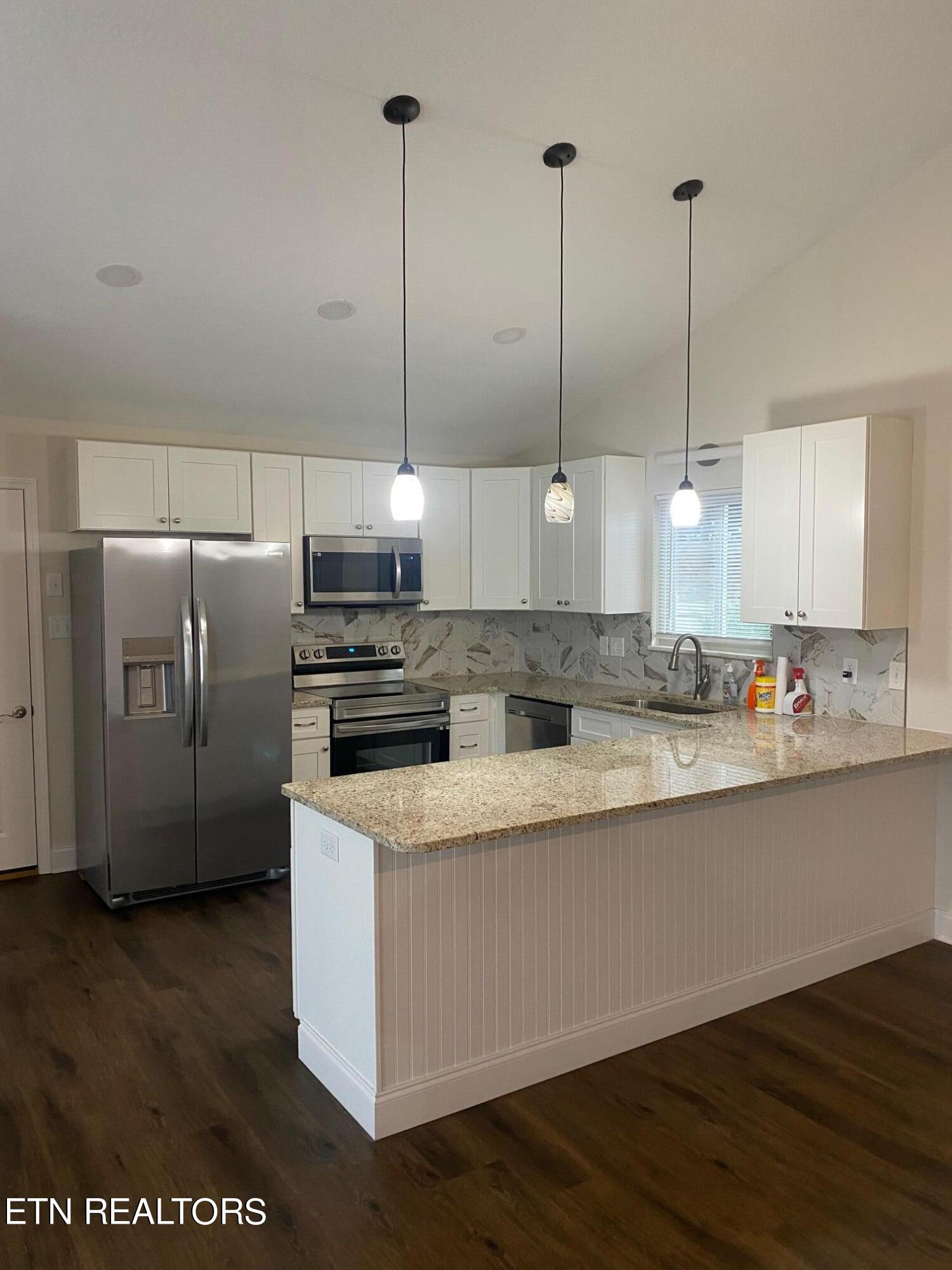 7600 Cedarcrest Road Knoxville, TN 37938 - Photo 19 of 30 kitchen