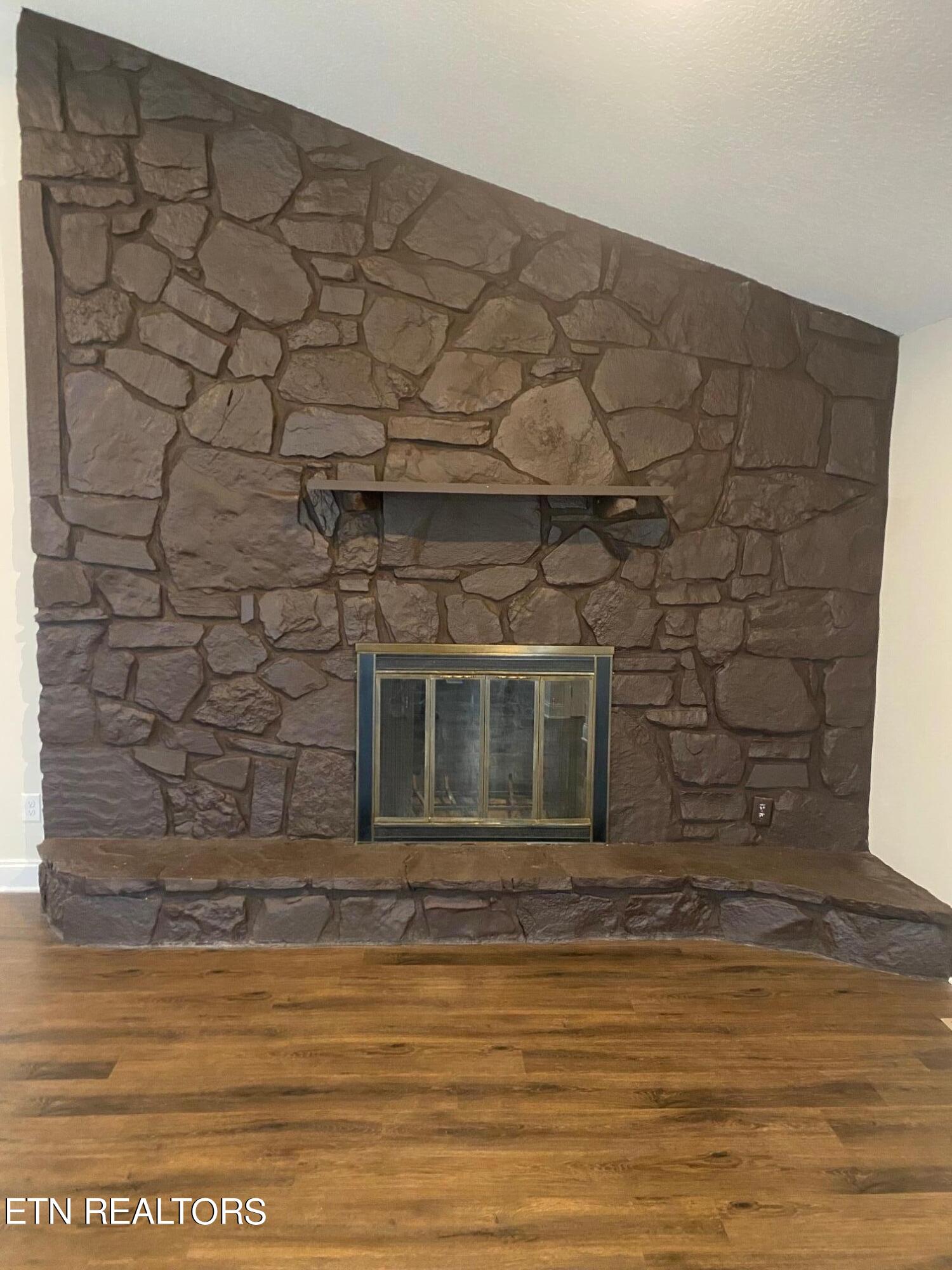 7600 Cedarcrest Road Knoxville, TN 37938 - Photo 9 of 30 fireplace
