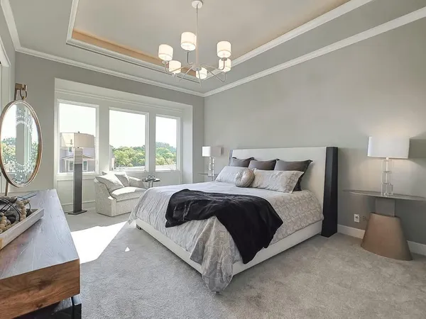 $1,675,000 | 5831 Lentz Drive, Parkville, MO 64152