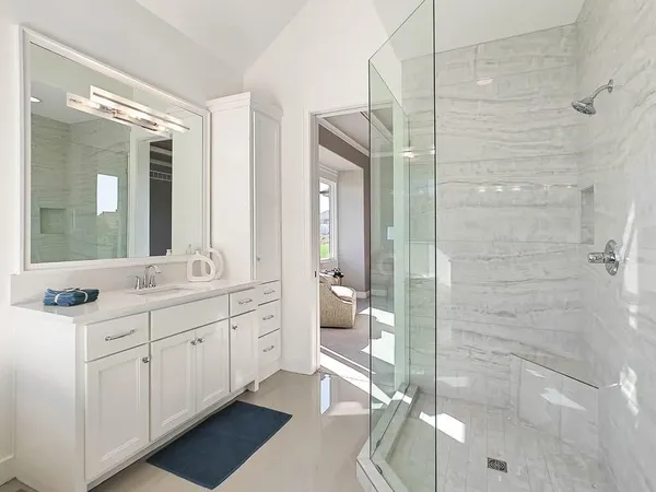 $1,675,000 | 5831 Lentz Drive, Parkville, MO 64152