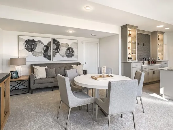 $1,675,000 | 5831 Lentz Drive, Parkville, MO 64152