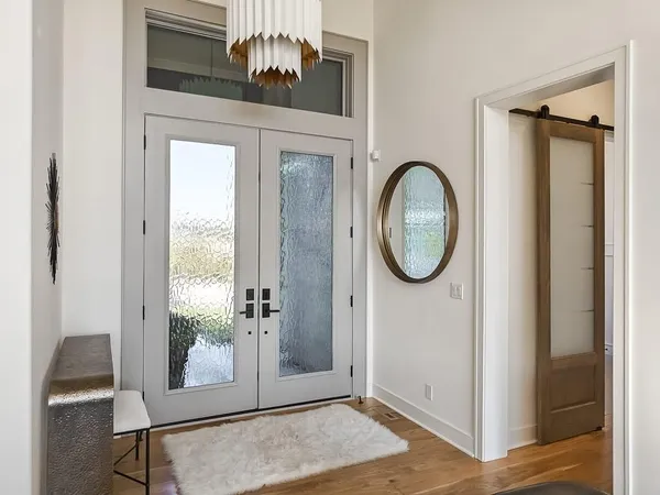 $1,675,000 | 5831 Lentz Drive, Parkville, MO 64152