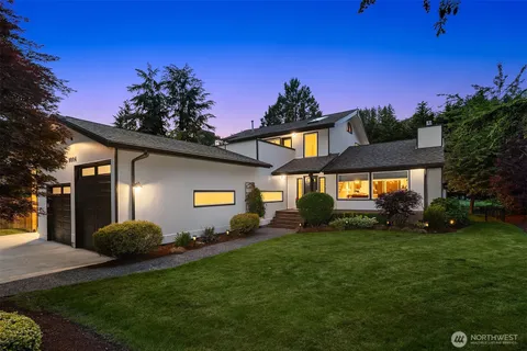 $1,750,000 | 9004 Northeast 170th Street, Kenmore, WA 98028