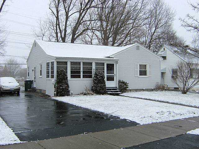 233 Chesterfield Drive Rochester, NY 14612 - Photo 1 of 1 Exterior Front