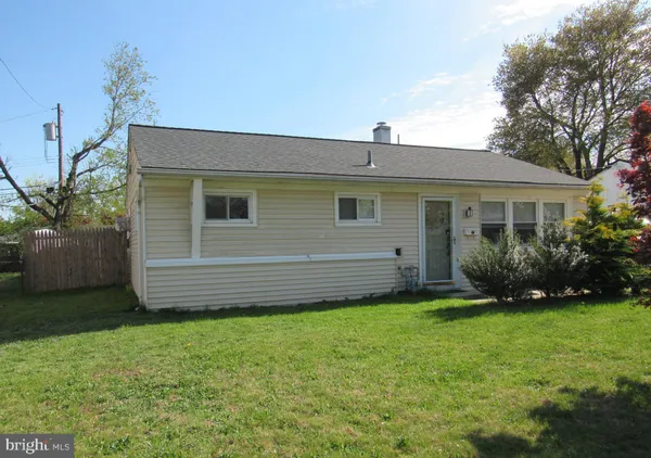 $335,000 | 906 Spencer Drive, Croydon, PA 19021