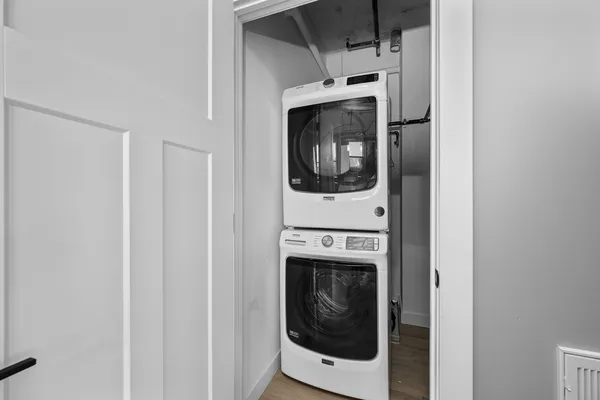 a close up view of a washer and dryer
