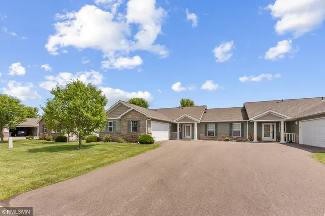 $279,900 | 1430 South Irving Avenue, Rush City, MN 55069