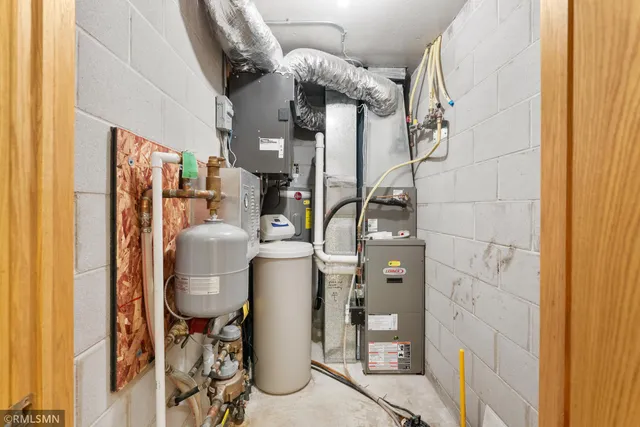 $279,900 | 1430 South Irving Avenue, Rush City, MN 55069