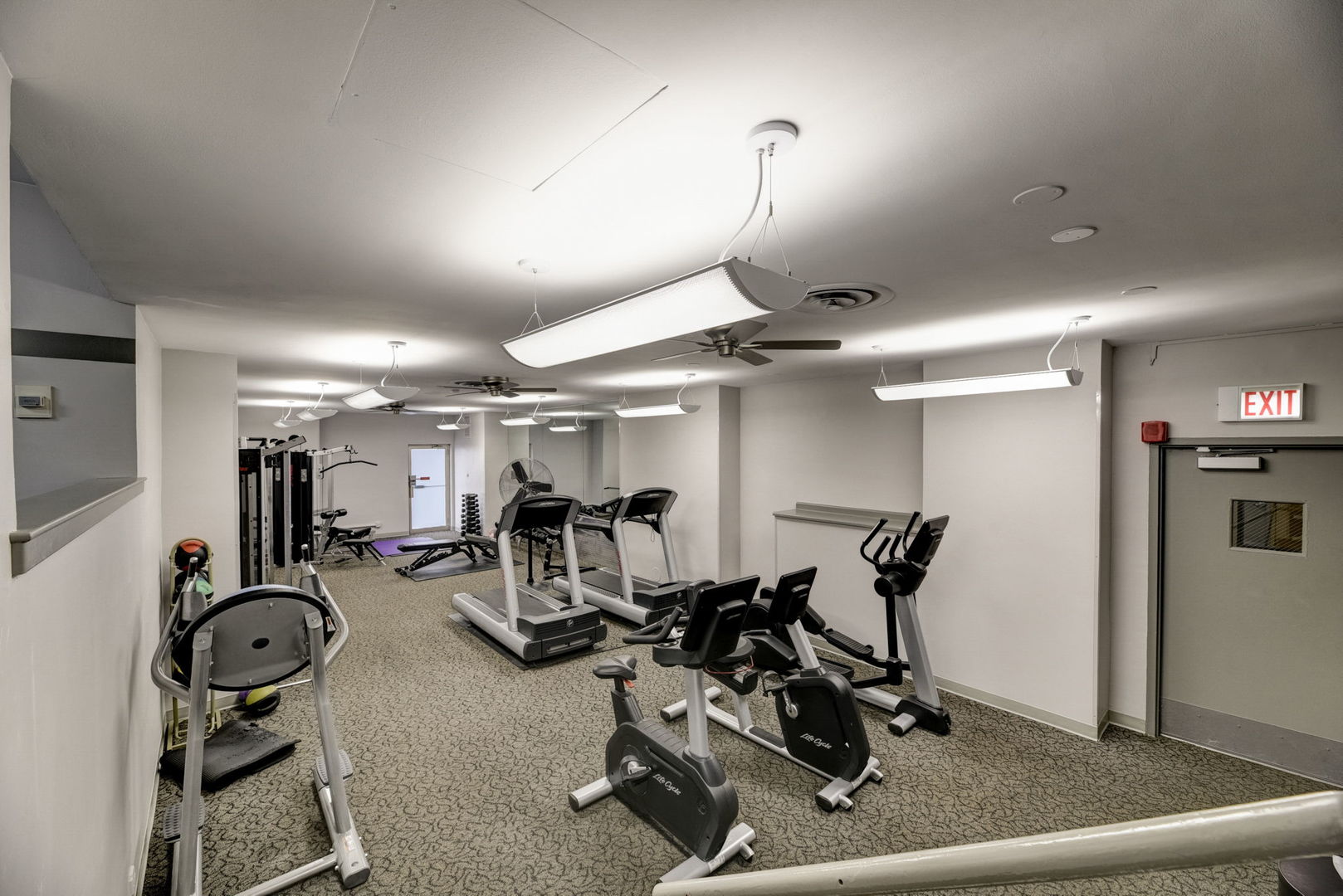 6301 North Sheridan Road, Unit 10N Chicago, IL 60660 - Photo 12 of 26 Gallery Image 12