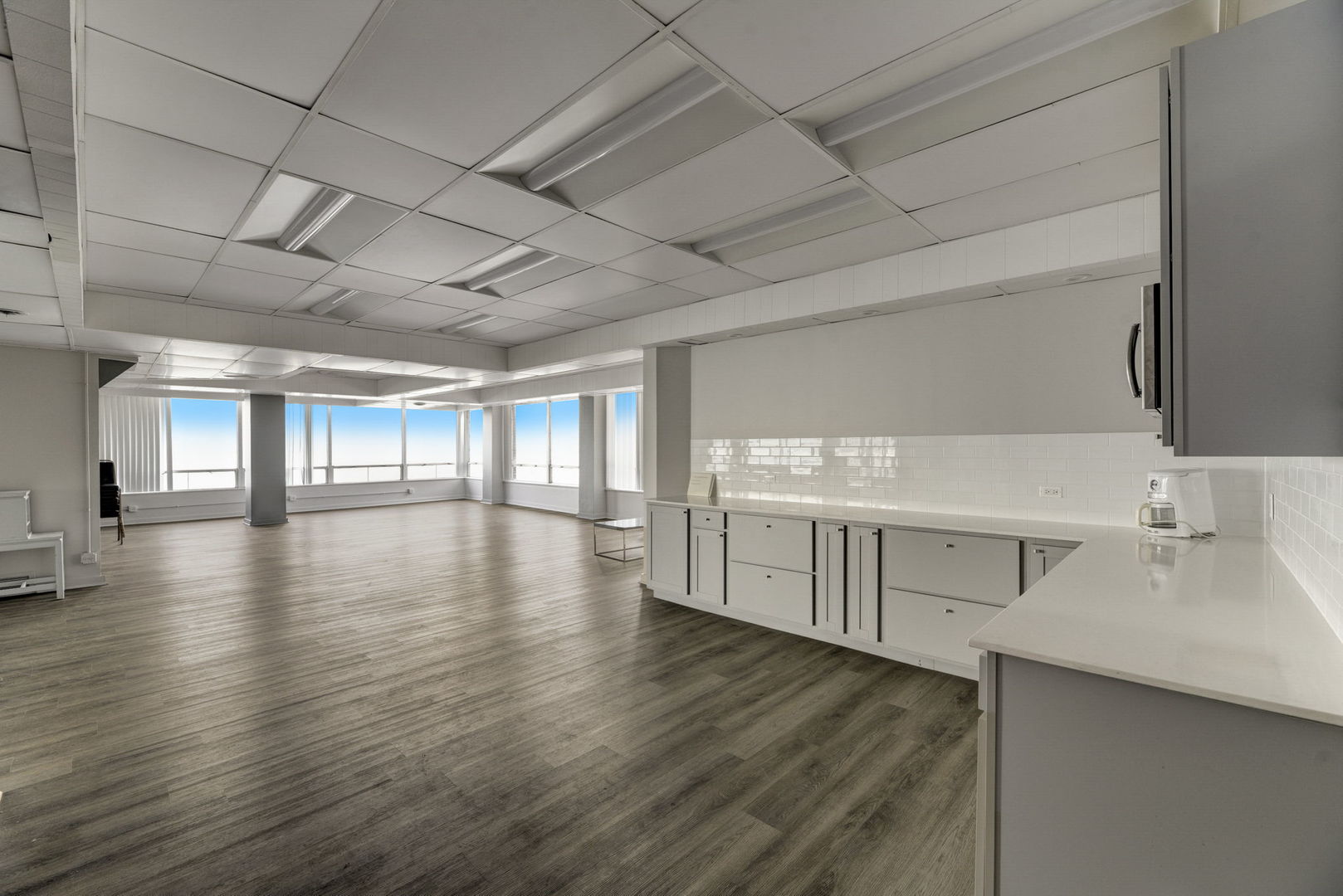 6301 North Sheridan Road, Unit 10N Chicago, IL 60660 - Photo 14 of 26 Gallery Image 14