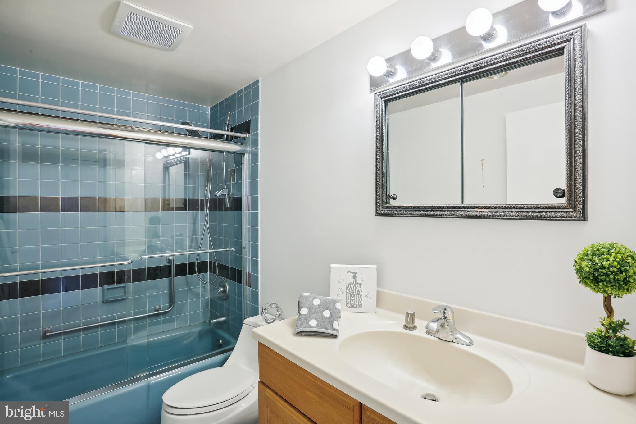 9701 Fields Road, Unit 1508 Gaithersburg, MD 20878 - Photo 26 of 50