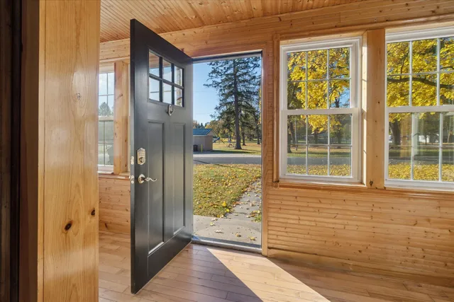 $189,000 | 311 East Pine Street, Edmore, MI 48829