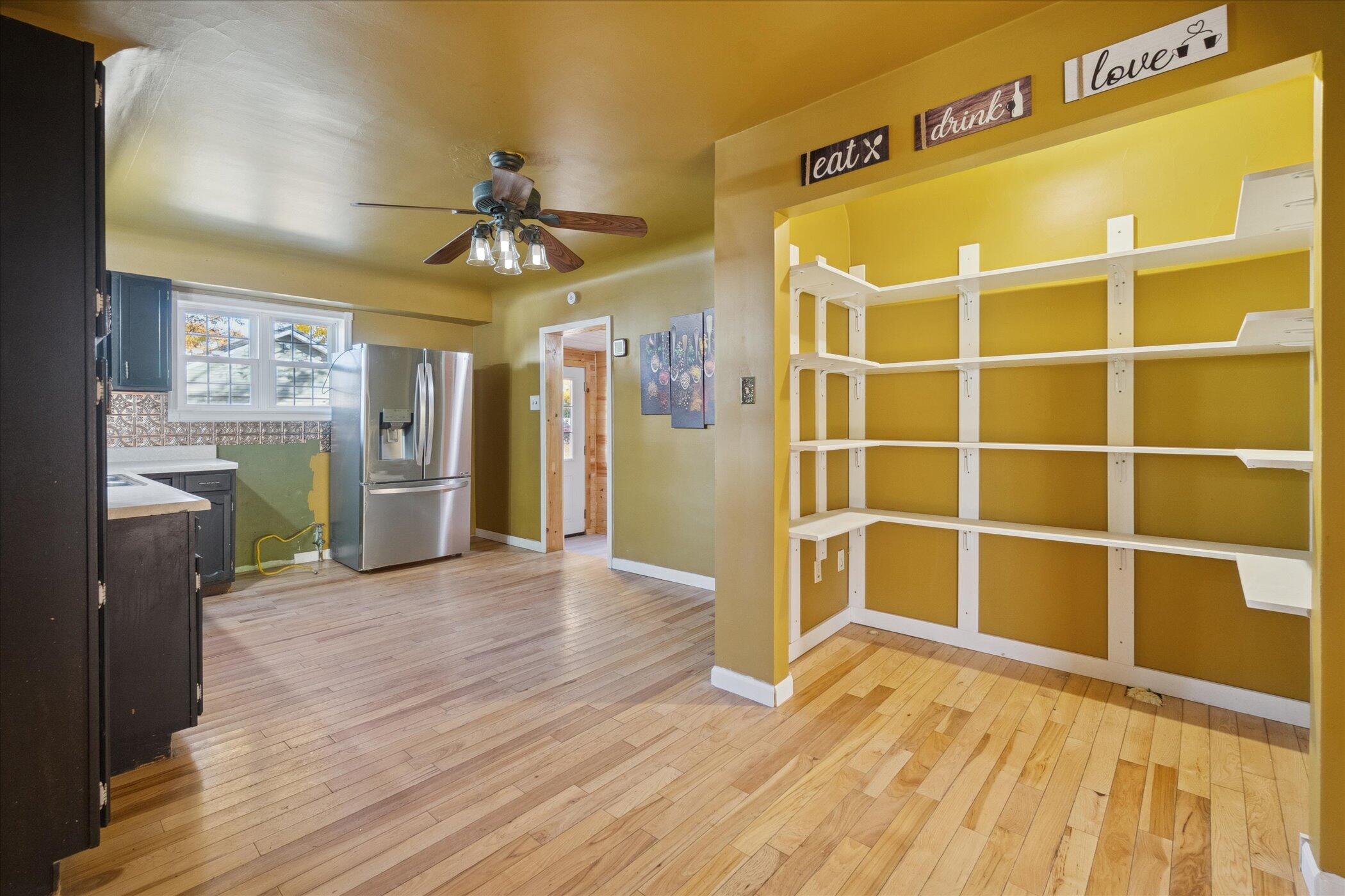 311 East Pine Street Edmore, MI 48829 - Photo 10 of 36 09-311-E-Pine-St-Windowstill