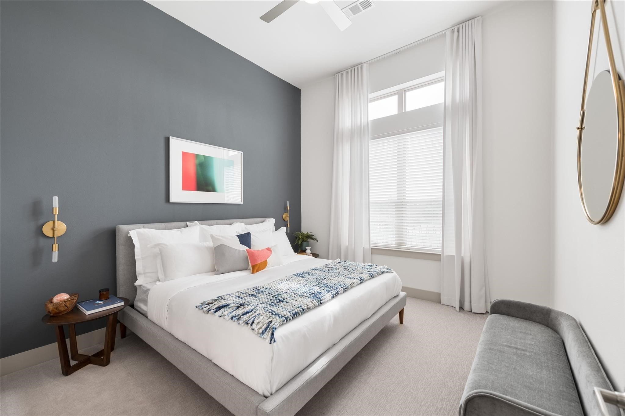 160 Birdsall Street, Unit 1103 Houston, TX 77007 - Photo 5 of 26 a bedroom with a bed and window