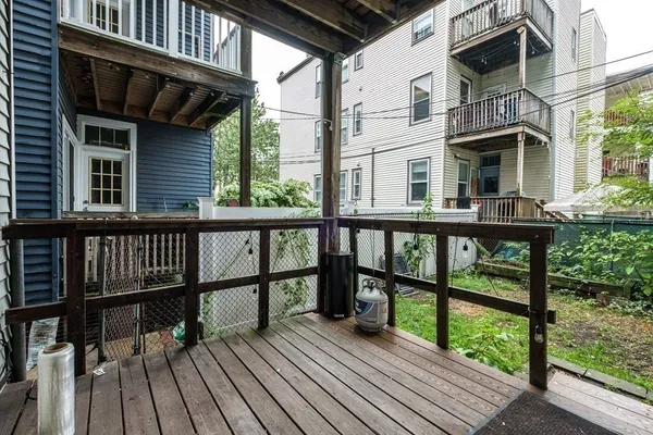 $3,250 | 17 O Street, Unit 1, Boston, MA 02127