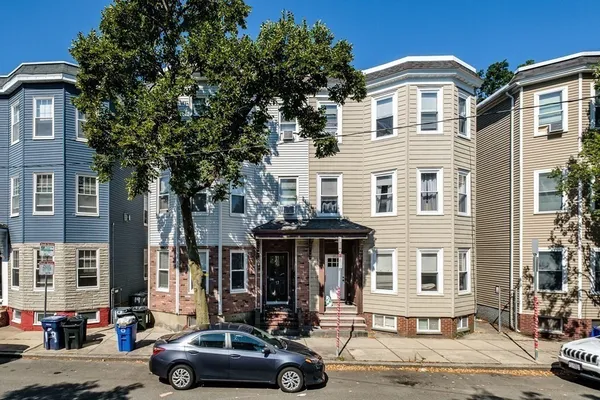 $3,250 | 17 O Street, Unit 1, Boston, MA 02127