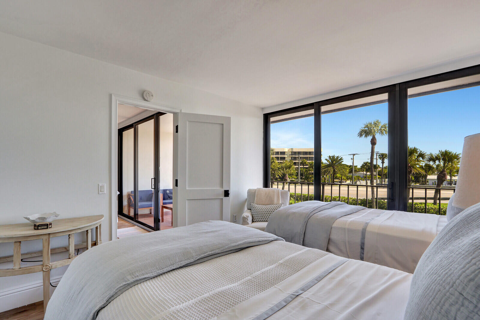 225 South Beach Road, Unit 204 Tequesta, FL 33469 - Photo 18 of 26 18_image_19_mls