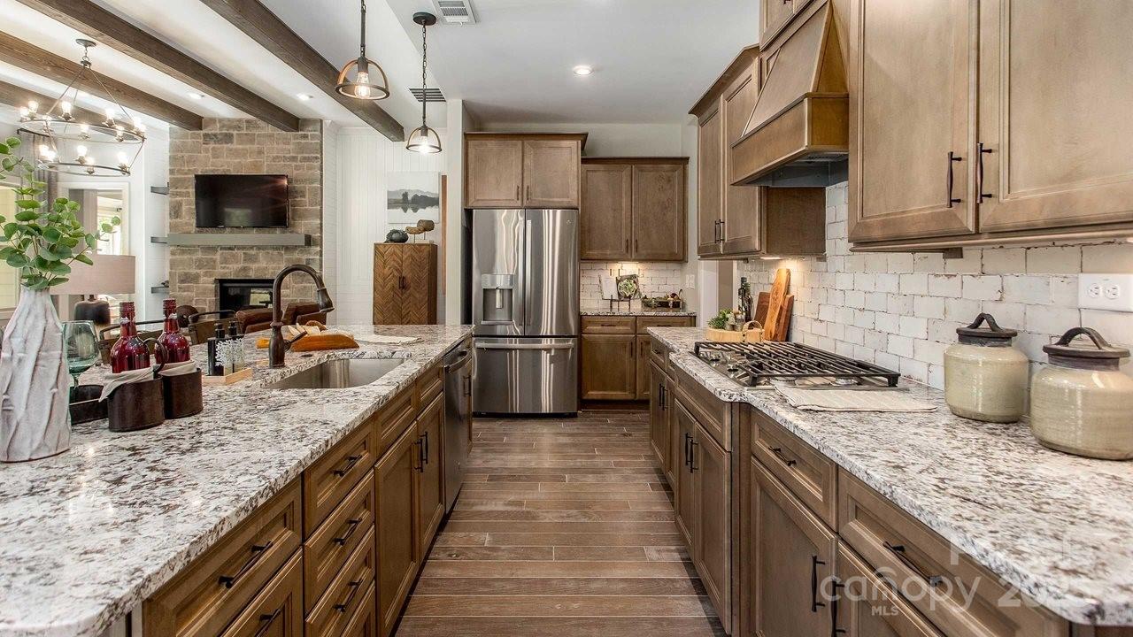 6020 Gray Shadow Court York, SC 29745 - Photo 2 of 21