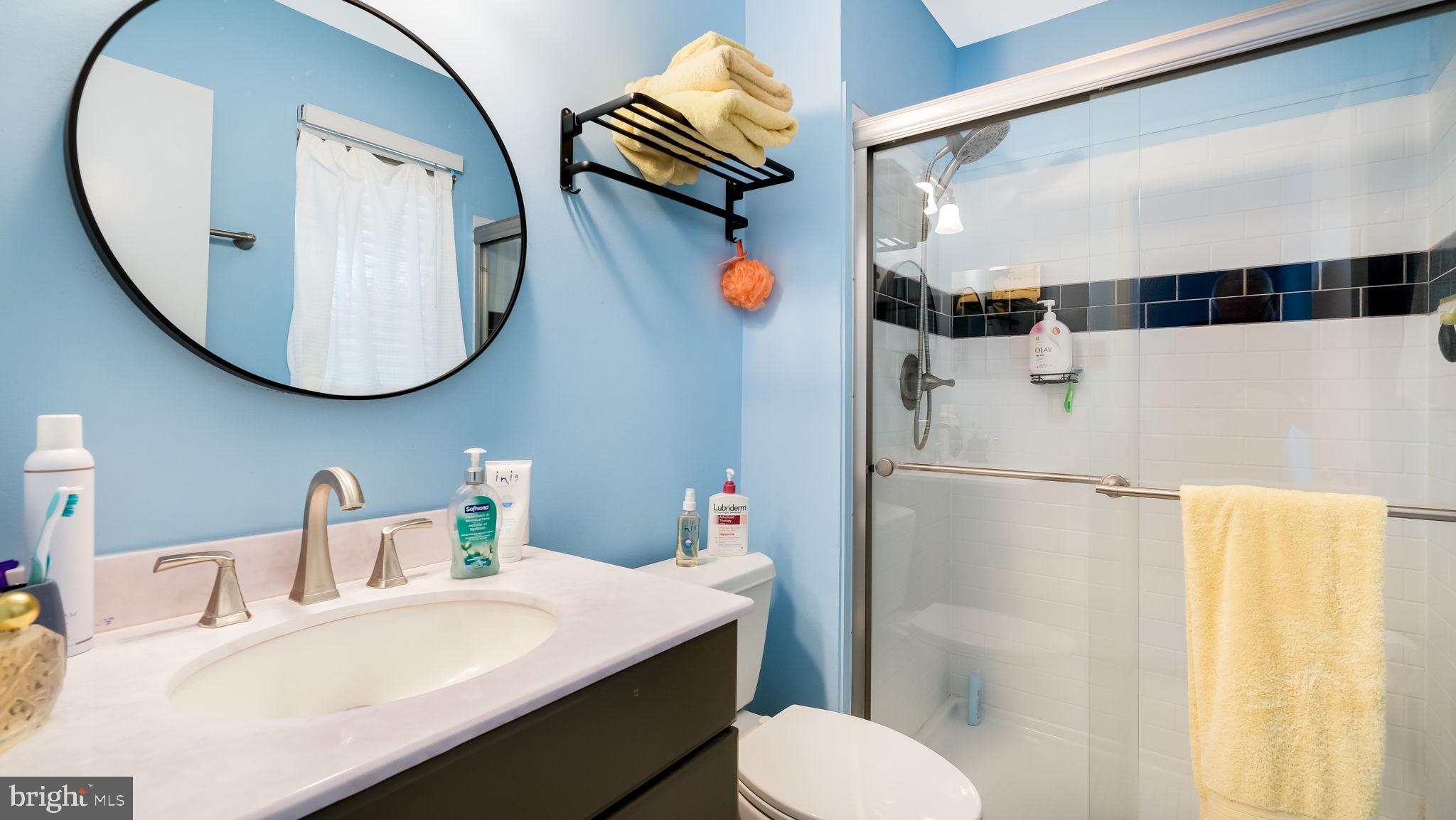 112 Sandy Ridge Drive Doylestown, PA 18901 - Photo 19 of 29 Primary Full bath