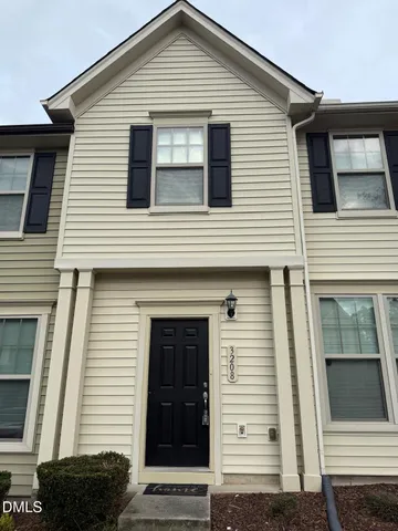 $1,800 | 3208 Warm Springs Lane, Raleigh, NC 27610
