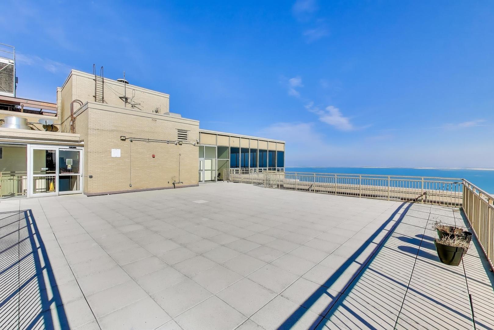 6301 North Sheridan Road, Unit 8V Chicago, IL 60660 - Photo 30 of 40